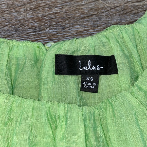 NWOT💚 Lulu's Total Bliss Lime Green Balloon Sleeve Crop Top Size XS - Picture 11 of 16